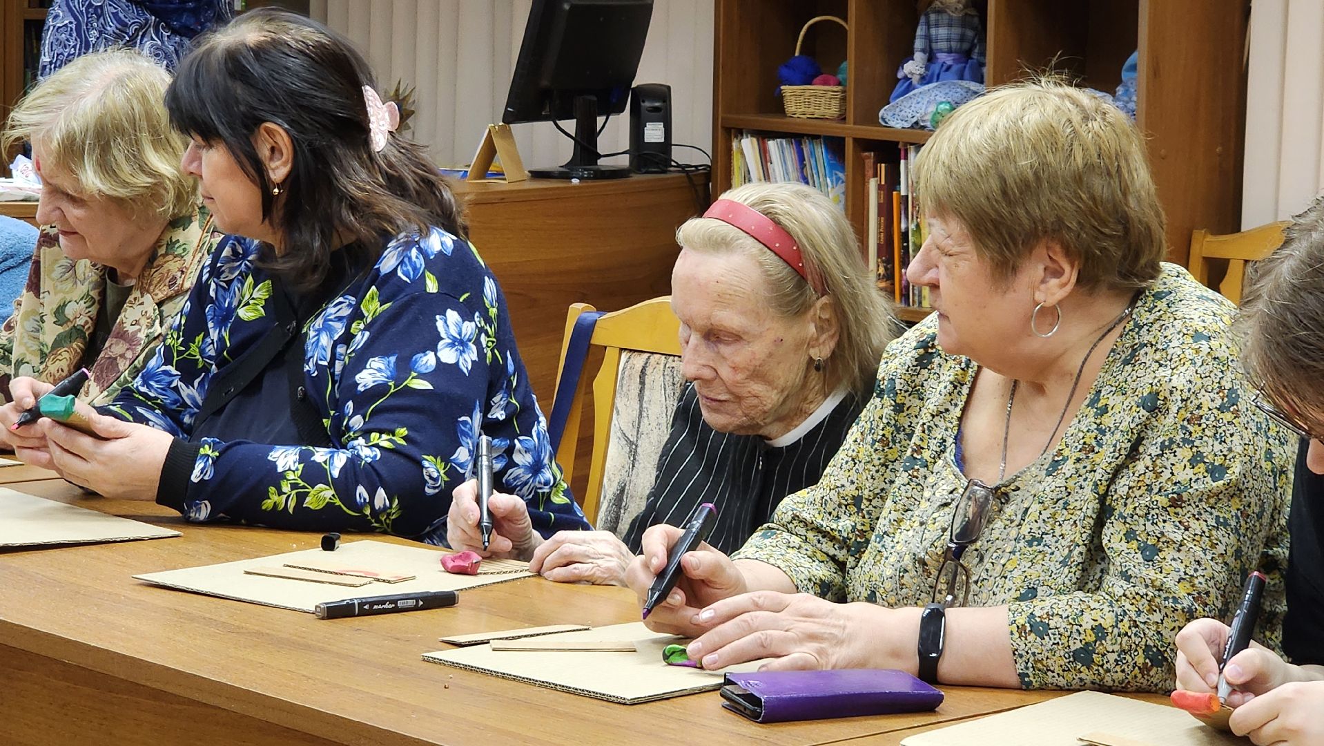 Индия, Лобня, лекторий, вертикалки,