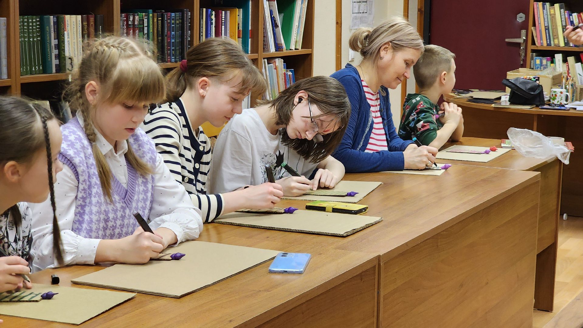 Индия, Лобня, лекторий, вертикалки,