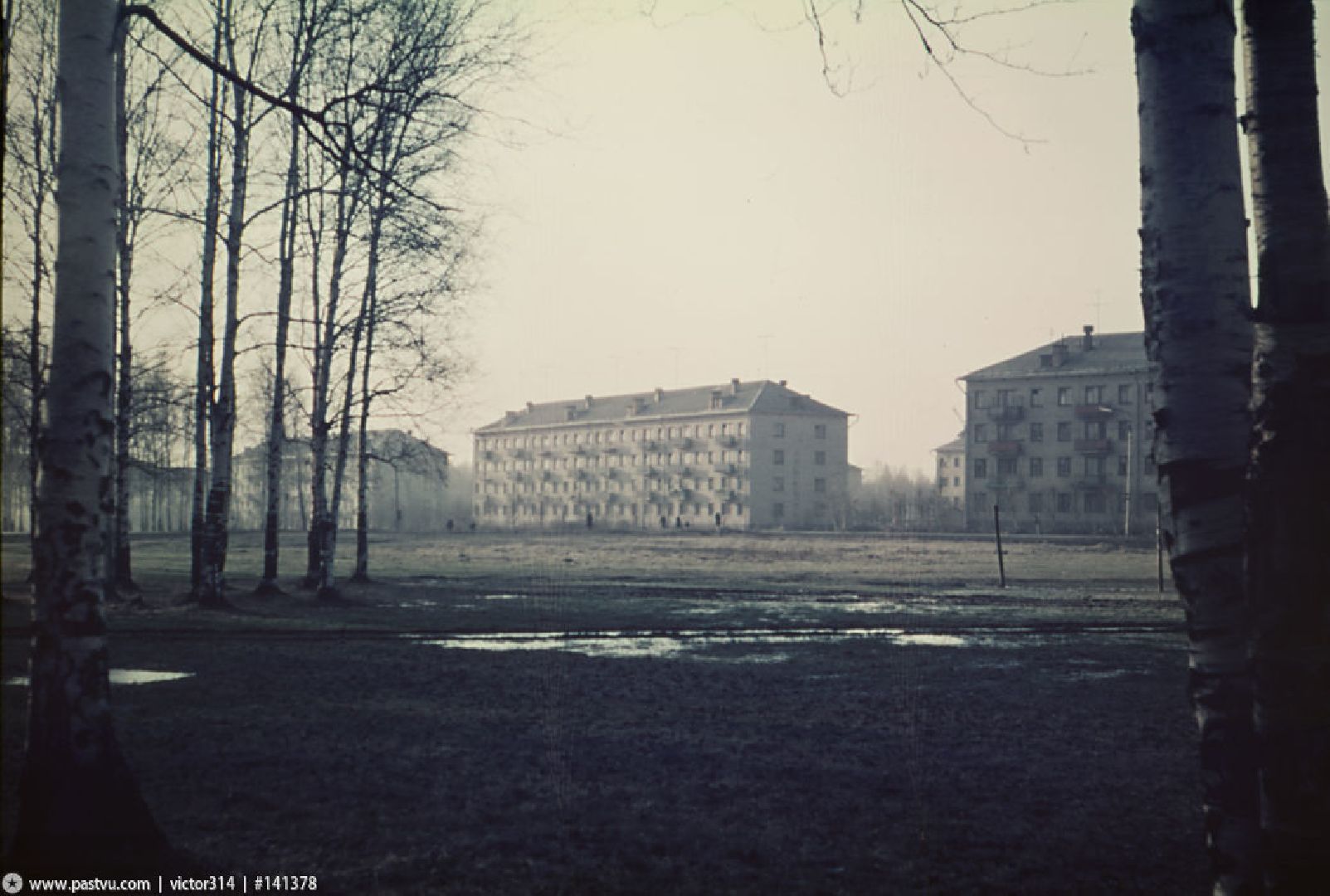 Звонница, Лобня, Лобненский парк, Мемориальная площадь, вертикалки,