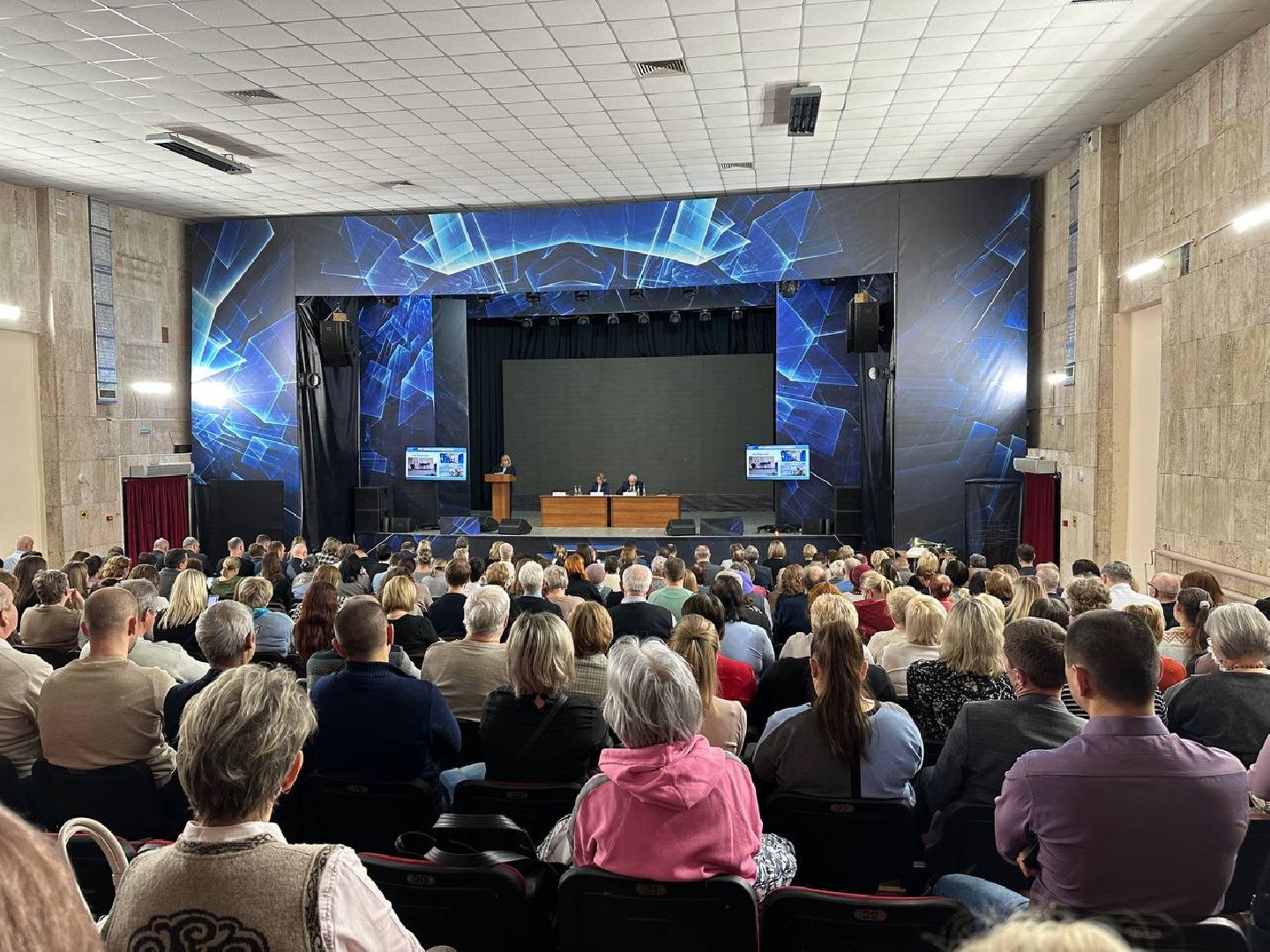 выездная администиация, вертикалка, общество, люди,