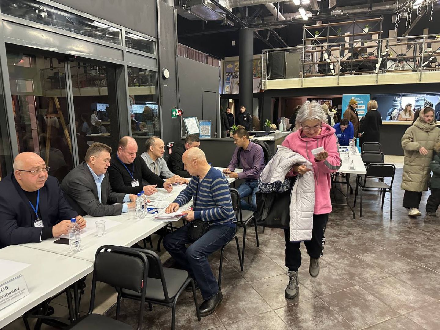 выездная администиация, вертикалка, общество, люди,