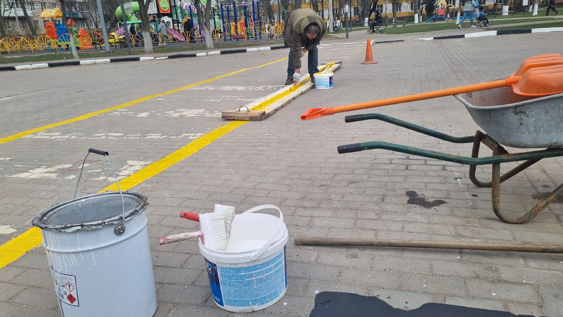 Подмосковье, Ивантеевка, субботник