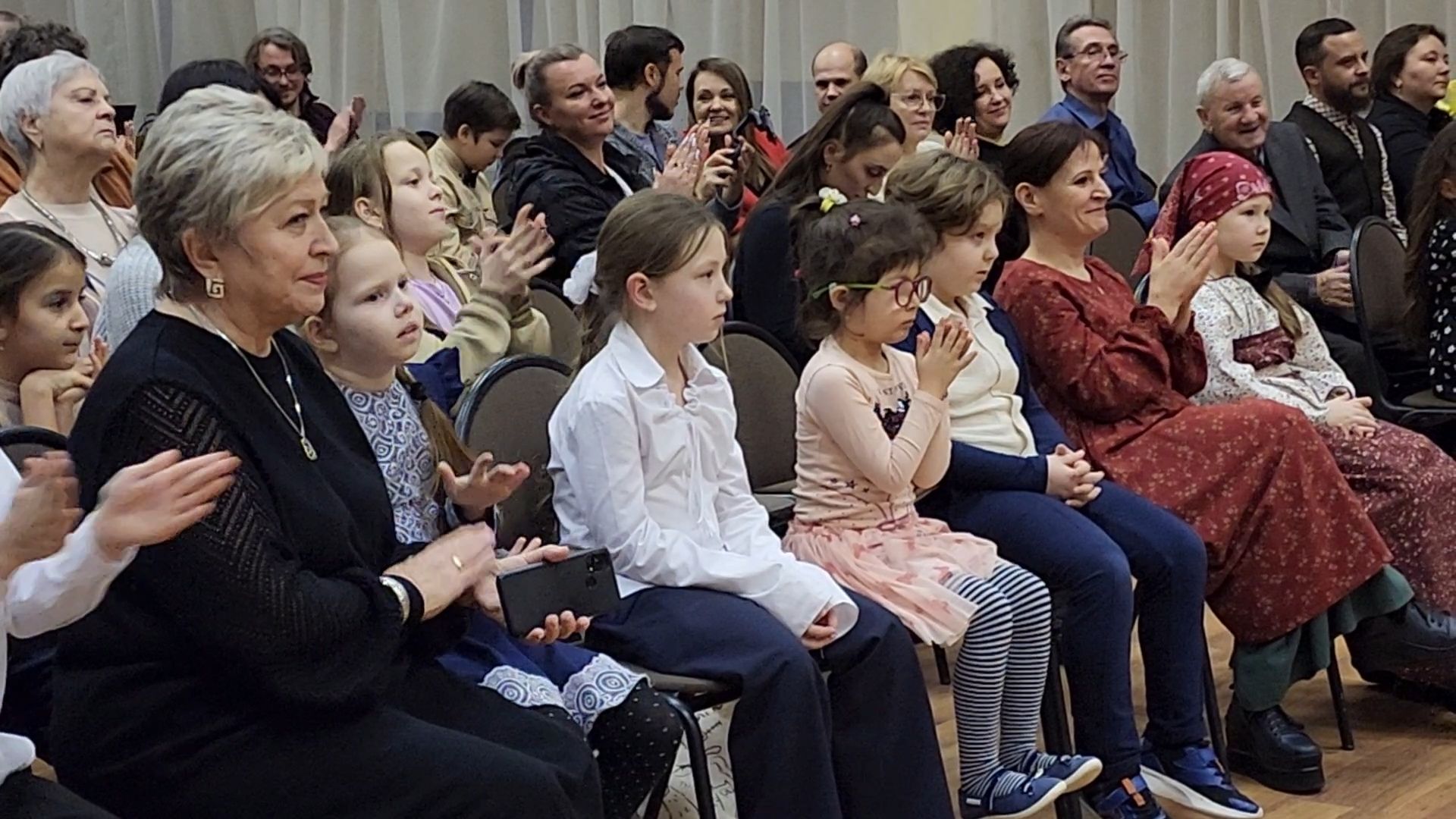 вертикалки, Бронницы, Детская школа искусств, Концерт в детской школе искусств, Дети,