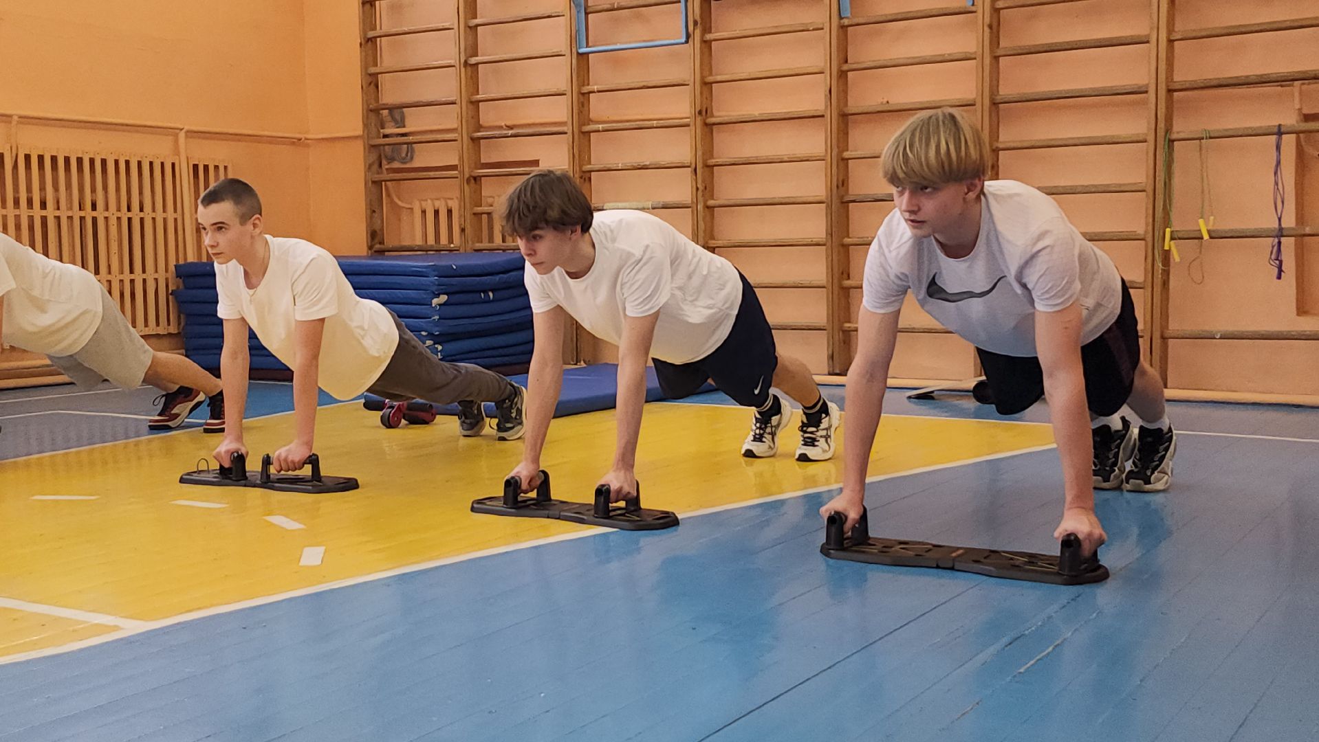 серпухов, школа 5, улица чернышевского, оборудование для спортивного зала, конкурс вклад в будущее,