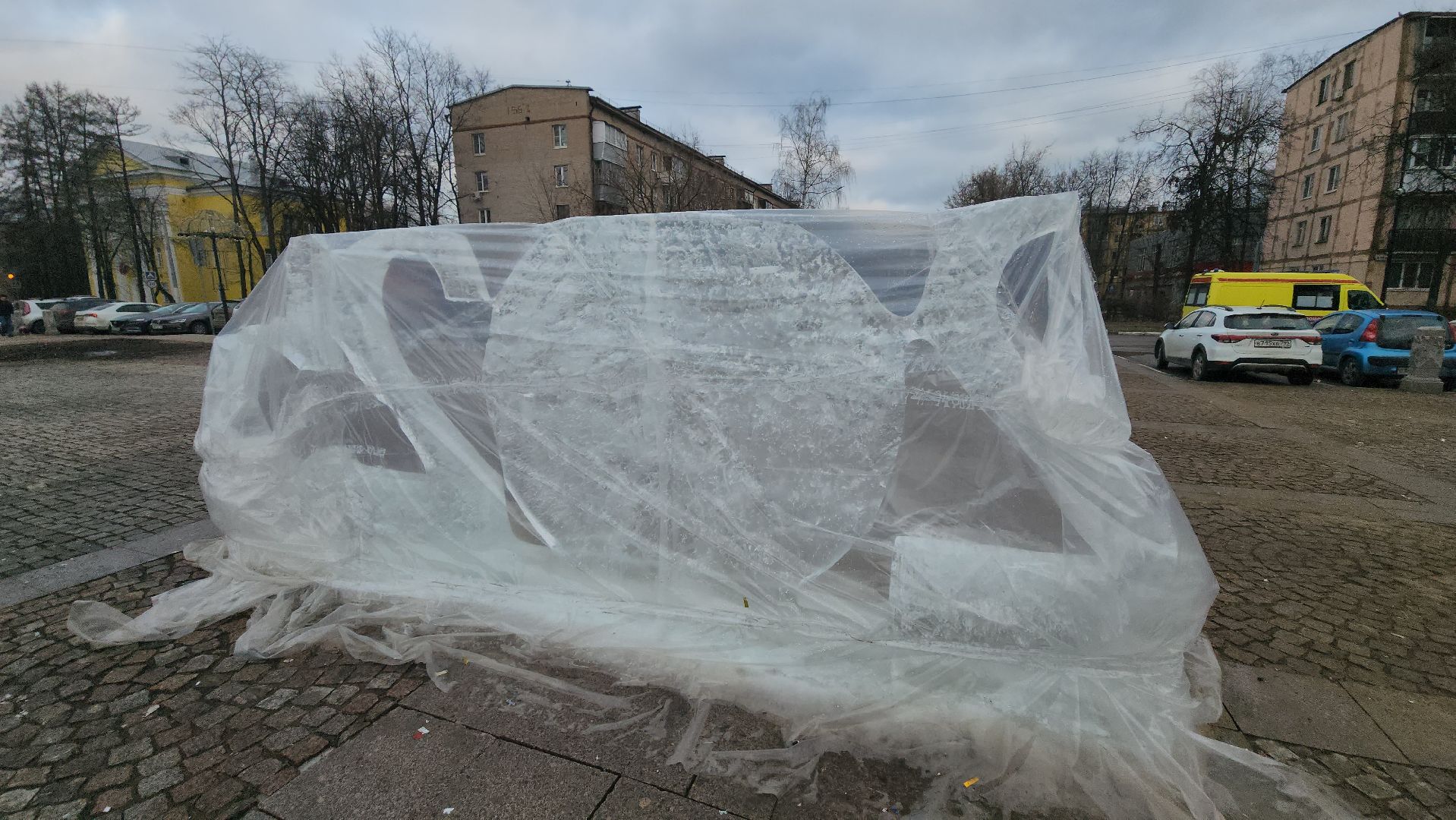 долгопрудный, площадь собина, демонтаж елок, ледяной городок, вертикалки,