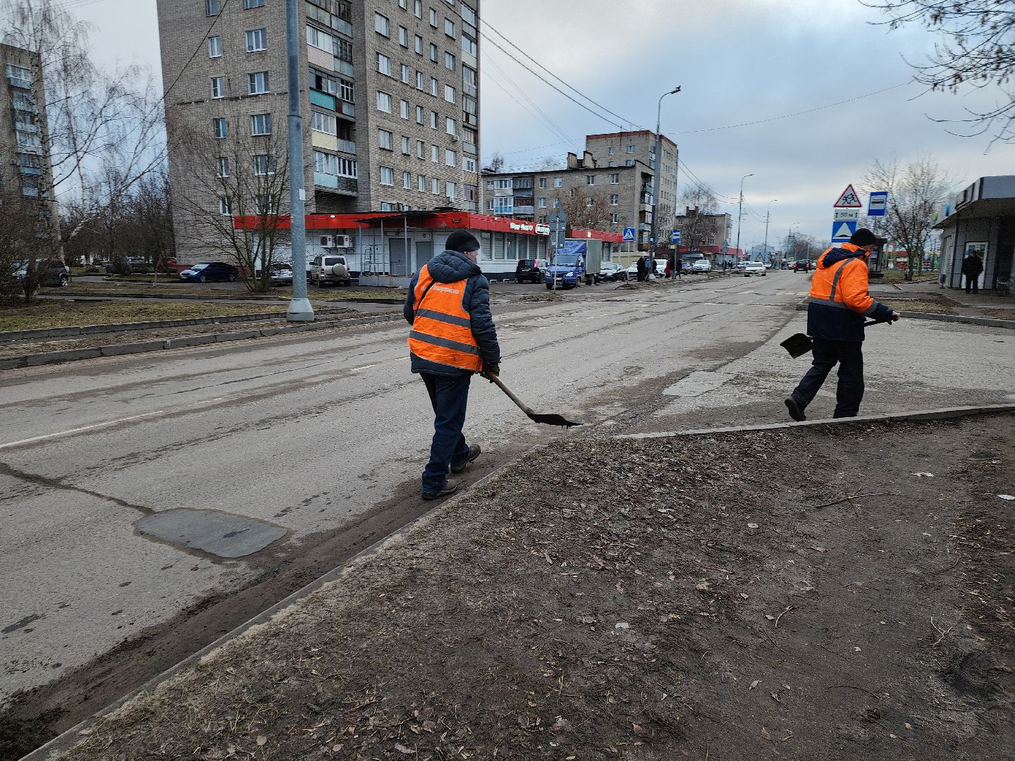 серпухов, подмосковье, уборка улиц,