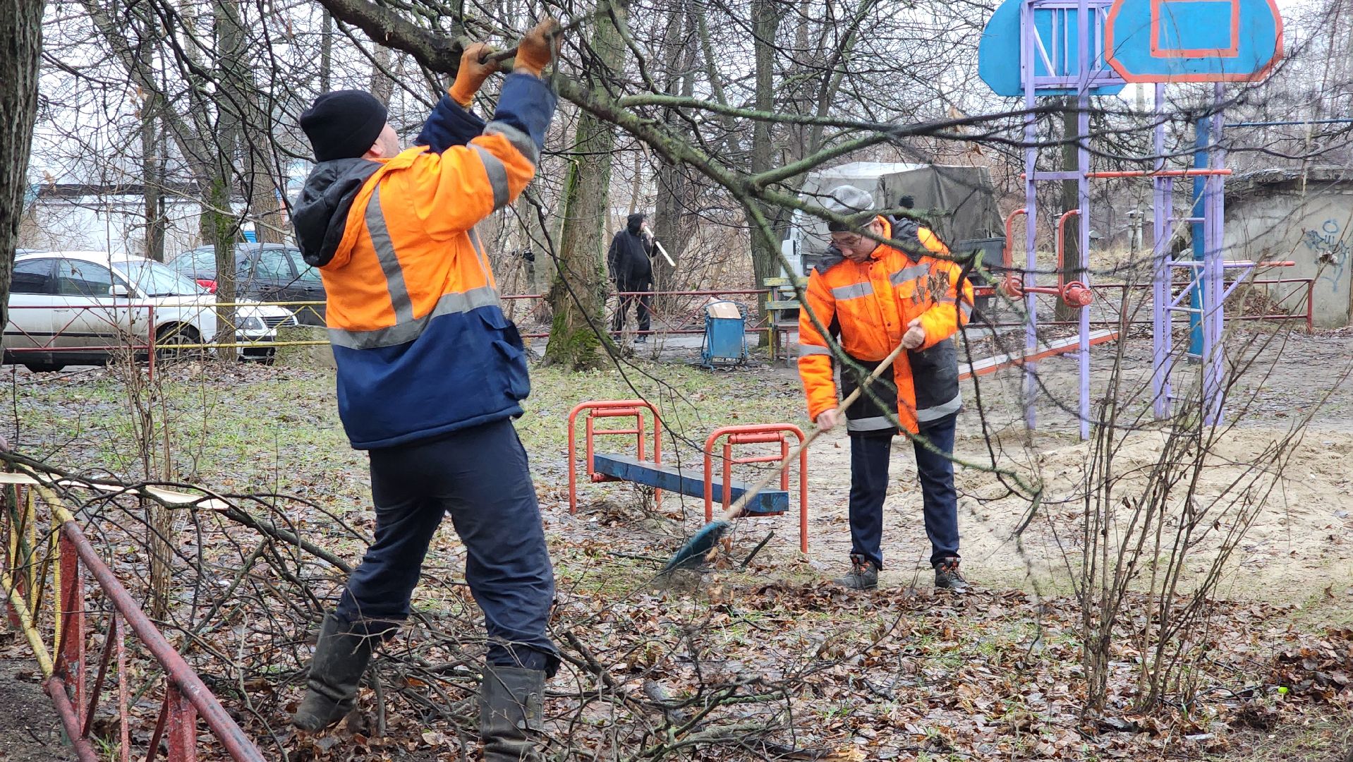 вертикалки, благоуствойство, субботник, уборка, дзержинский,