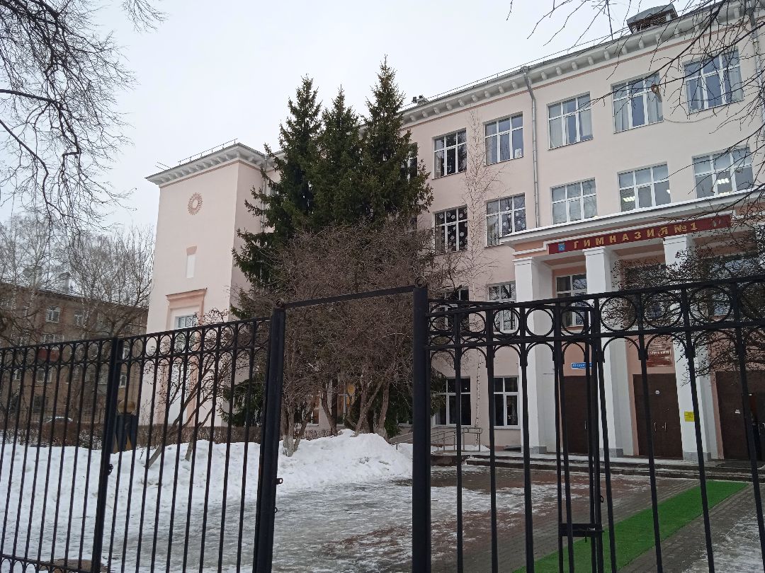 Жуковский, общество