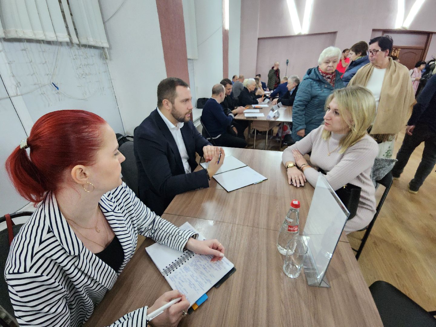 Чехов, село Шарапово, выездная администрация, деревня Дулово, подъездная дорога, центральная улица, дорожный ремонт, ямочный ремонт, глава округа михаил собакин, встреча с жителями, обращения жителей,