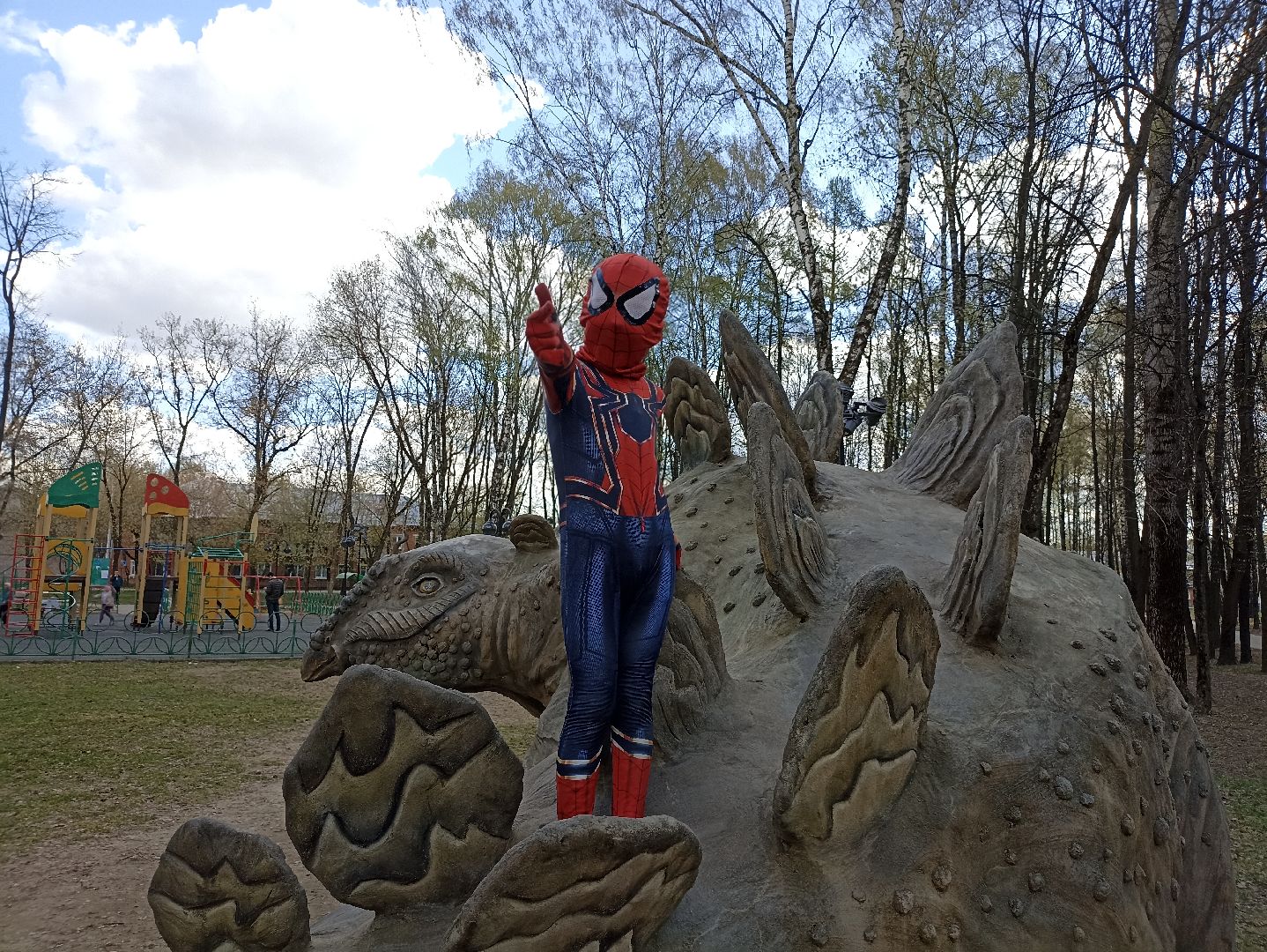 Серпухов, Подмосковье, субботник, уборка, супергерой