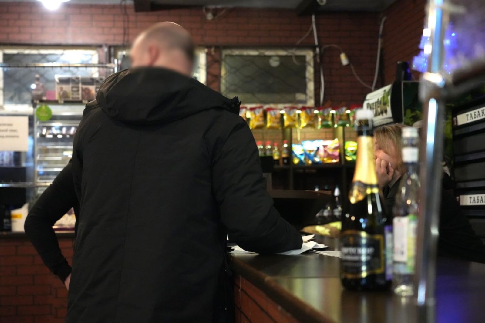 Полиция, Эксклюзив, Рейд, Сергиев Посад, Торговля алкоголем, Контрольная закупка, вертикалки,