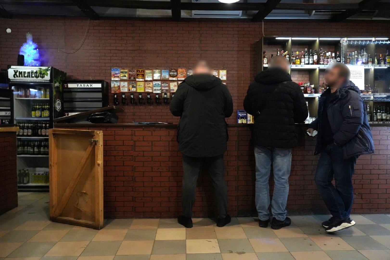 Полиция, Эксклюзив, Рейд, Сергиев Посад, Торговля алкоголем, Контрольная закупка, вертикалки,