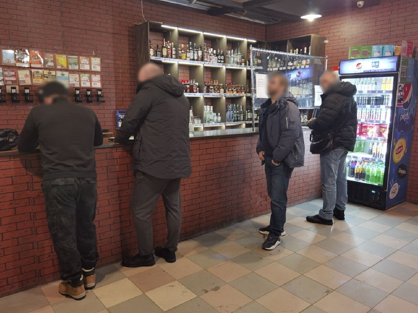 Полиция, Эксклюзив, Рейд, Сергиев Посад, Торговля алкоголем, Контрольная закупка, вертикалки,