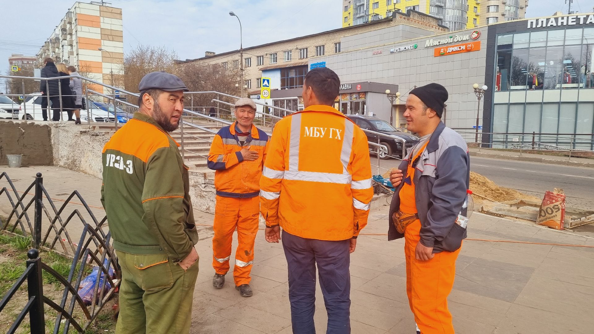 Подмосковье, Ивантеевка, субботник