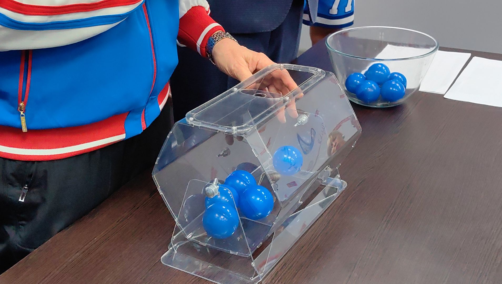 жеребьевка, спорт, комитет, футбол, волейбол, шахматы, школьная лига,