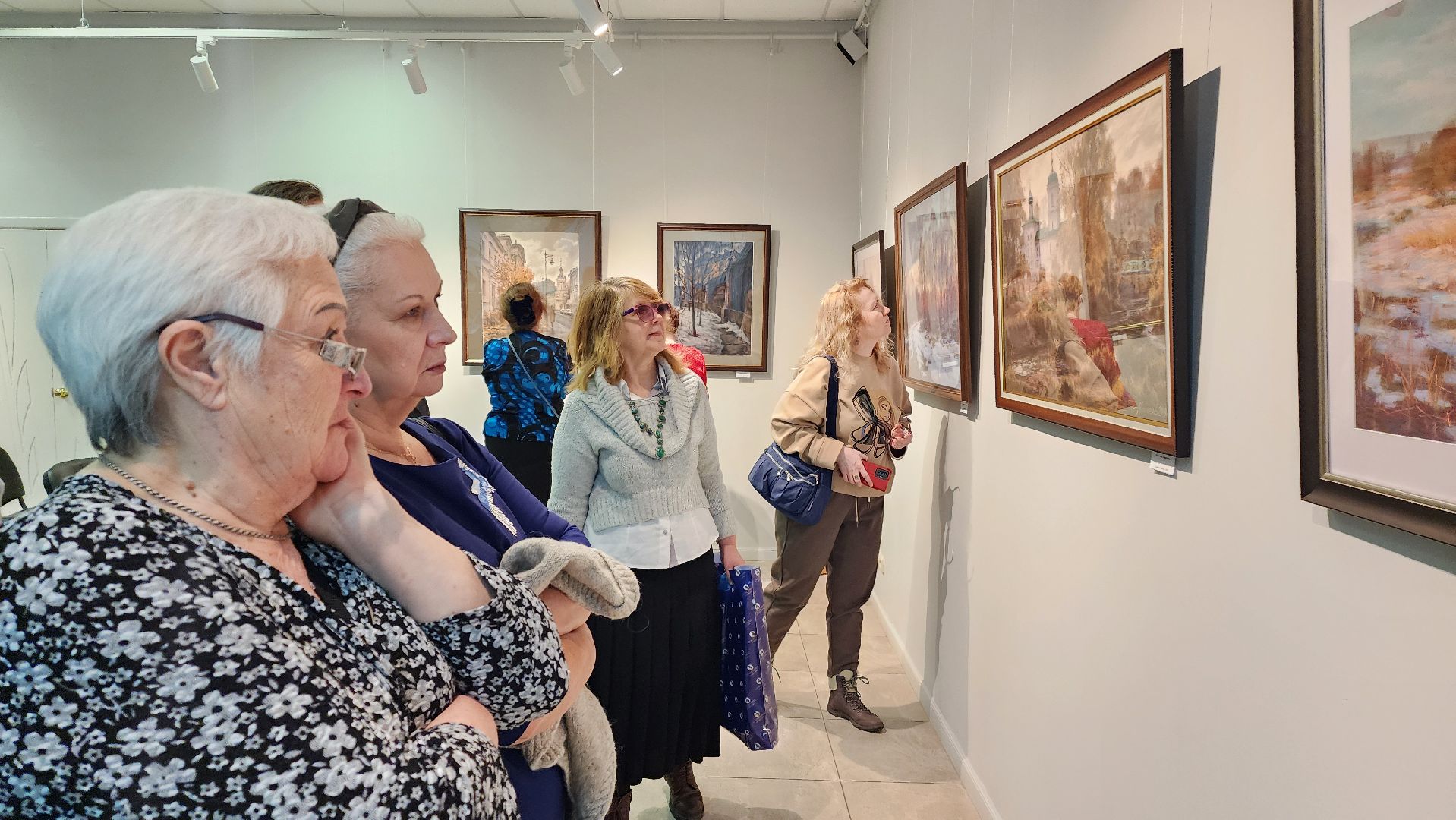 Пастель, живописцы, живопись, Акварель, Лобня, художественная выставка, вертикалки,