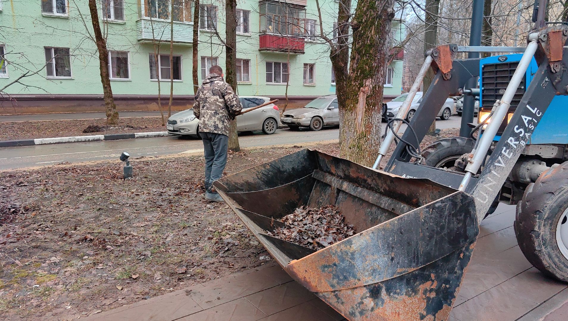 территория, уборка, дороги, листва, трактор, вертикалки,