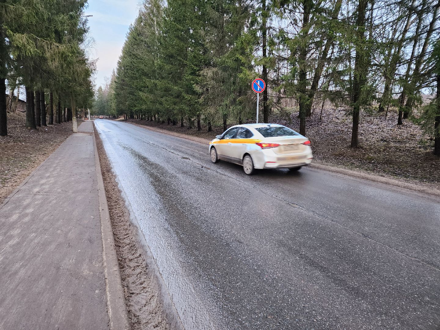 Чехов, деревня Алексеевка, уборка дорог, уборка тротуаров, содержание дорог и тротуаров, пешеходные дорожки, уборочная техника, мбу чеховское благоустройство, вертикалка,