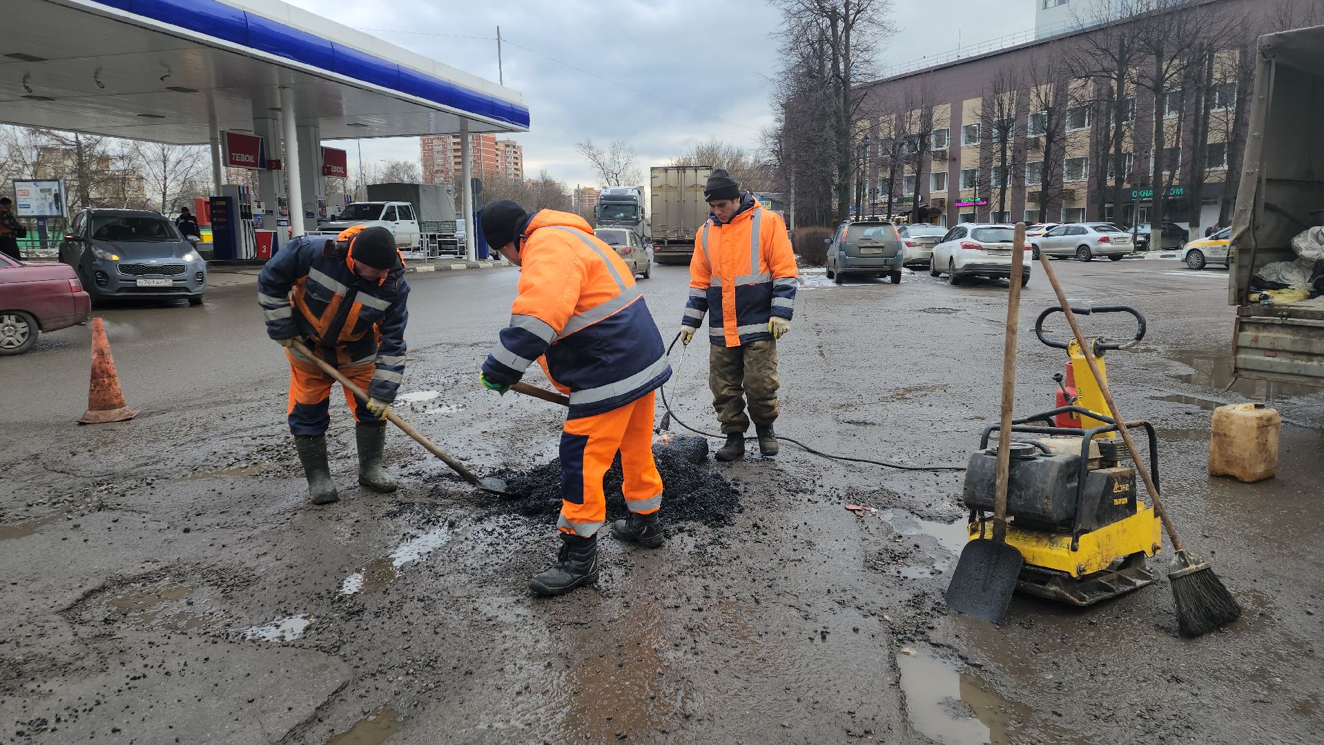 вертикалки, ивантеевка, ямочный ремонт, дорожное покрытие, асфальтирование, коммунальные службы,