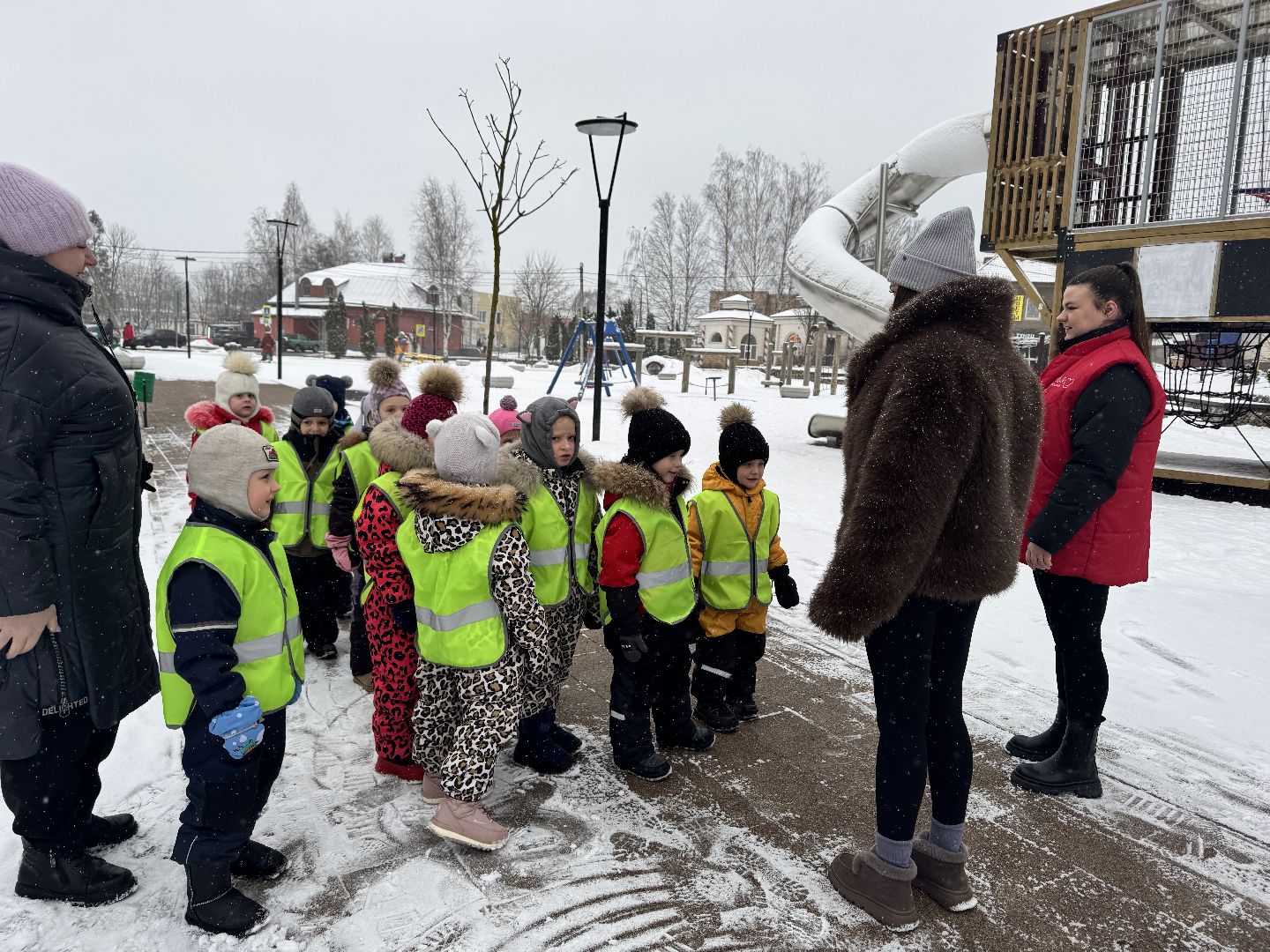 шаховская, садик, игры в парке, дети, вертикалки,