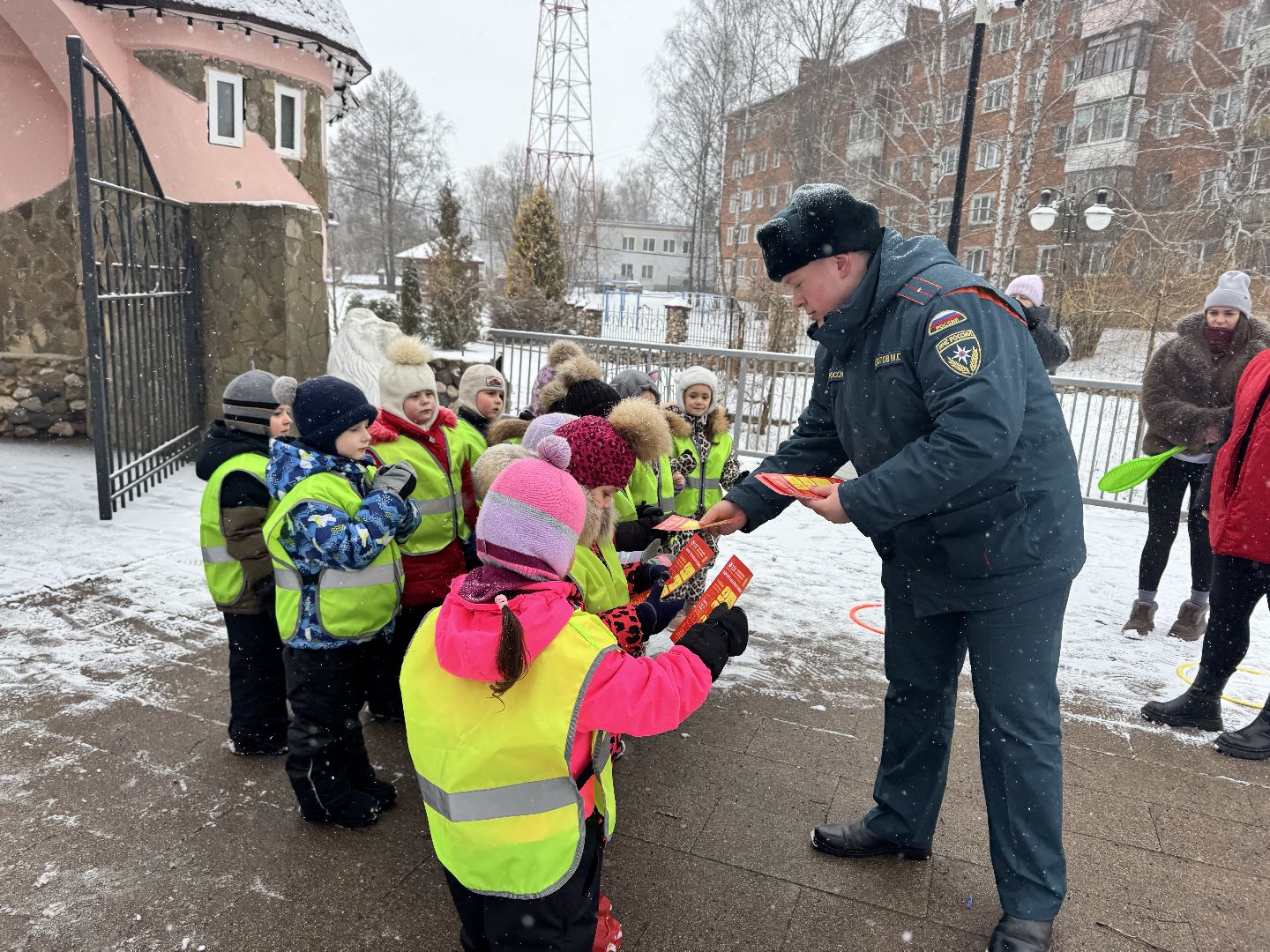 шаховская, садик, игры в парке, дети, вертикалки,