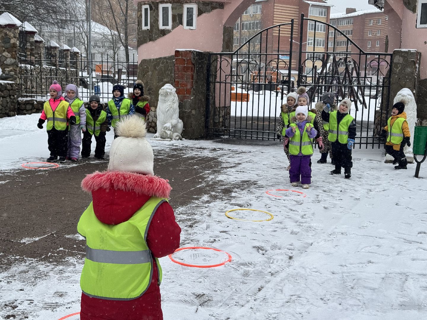 шаховская, садик, игры в парке, дети, вертикалки,
