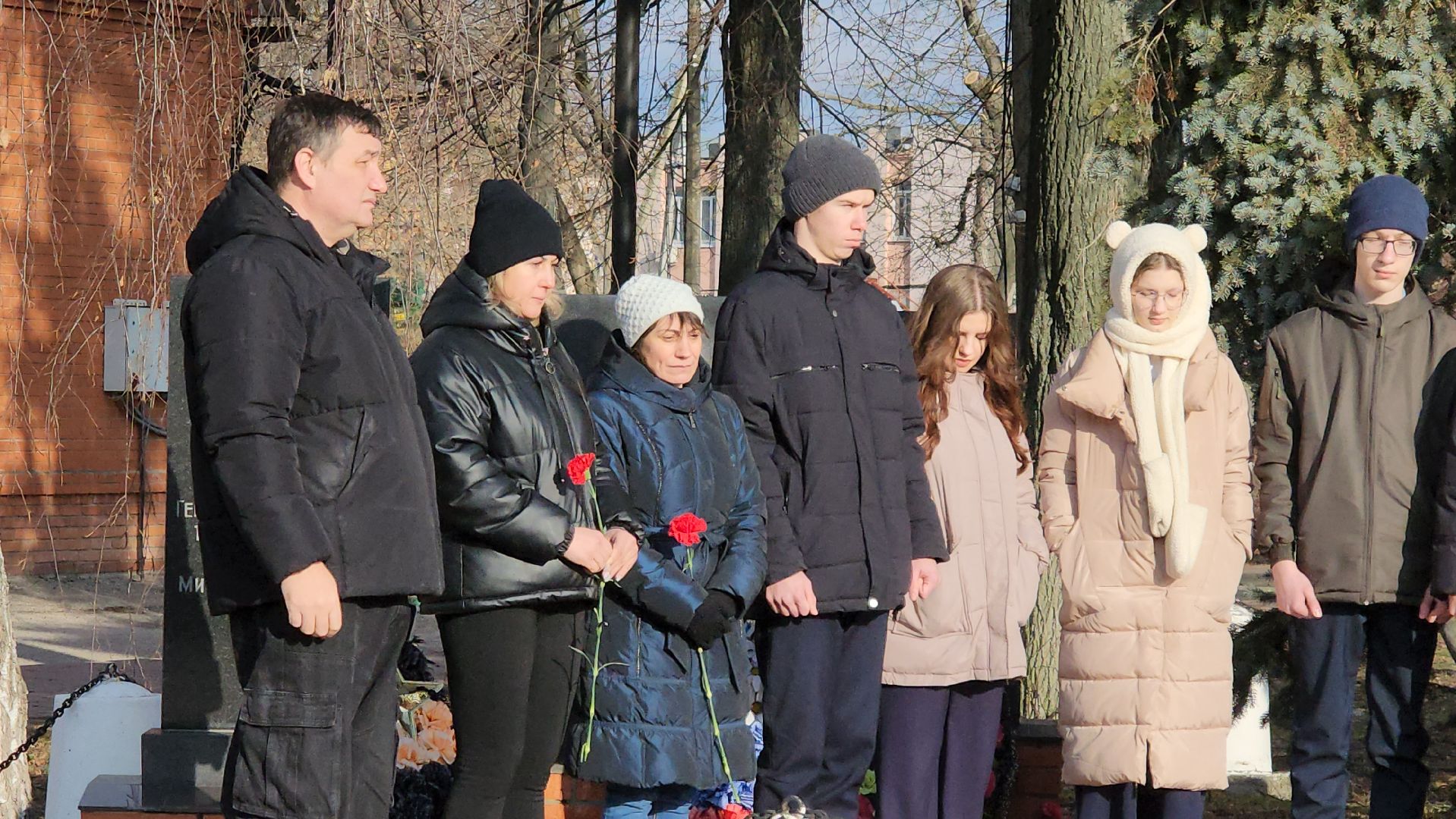 вертикалки, Луховицы, Белоомут, Акция живая цепочка,