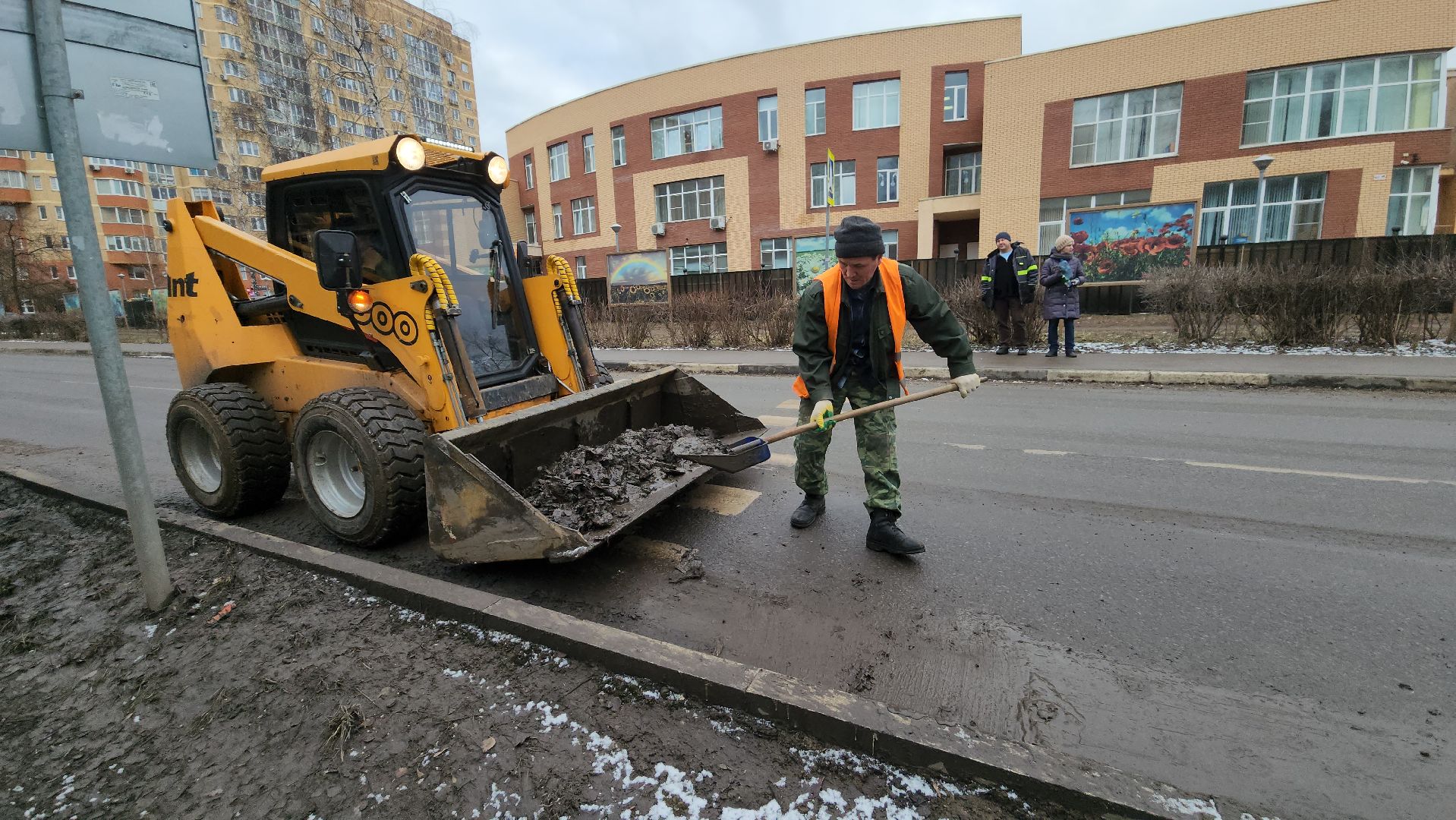 вертикалки, ивантеевка, уборка мусора, коммунальная служба, пушкинский, рабочие,