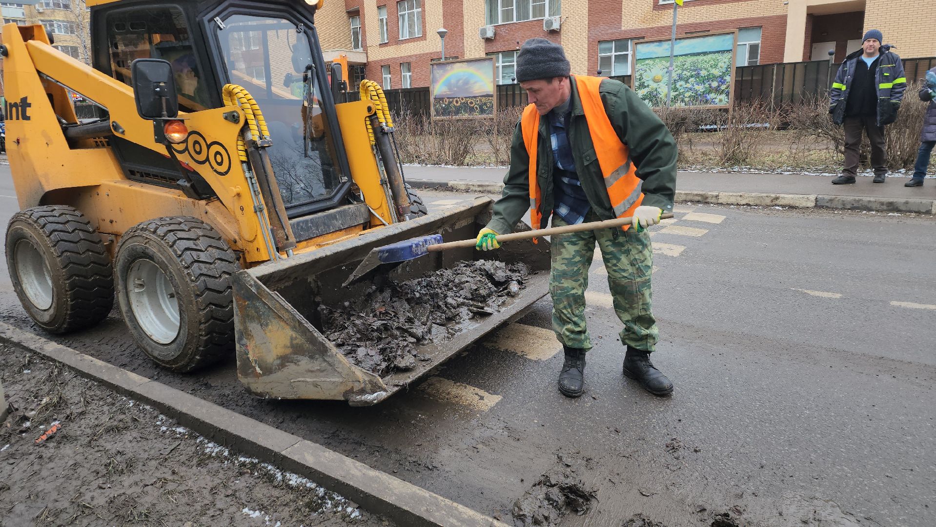 вертикалки, ивантеевка, уборка мусора, коммунальная служба, пушкинский, рабочие,