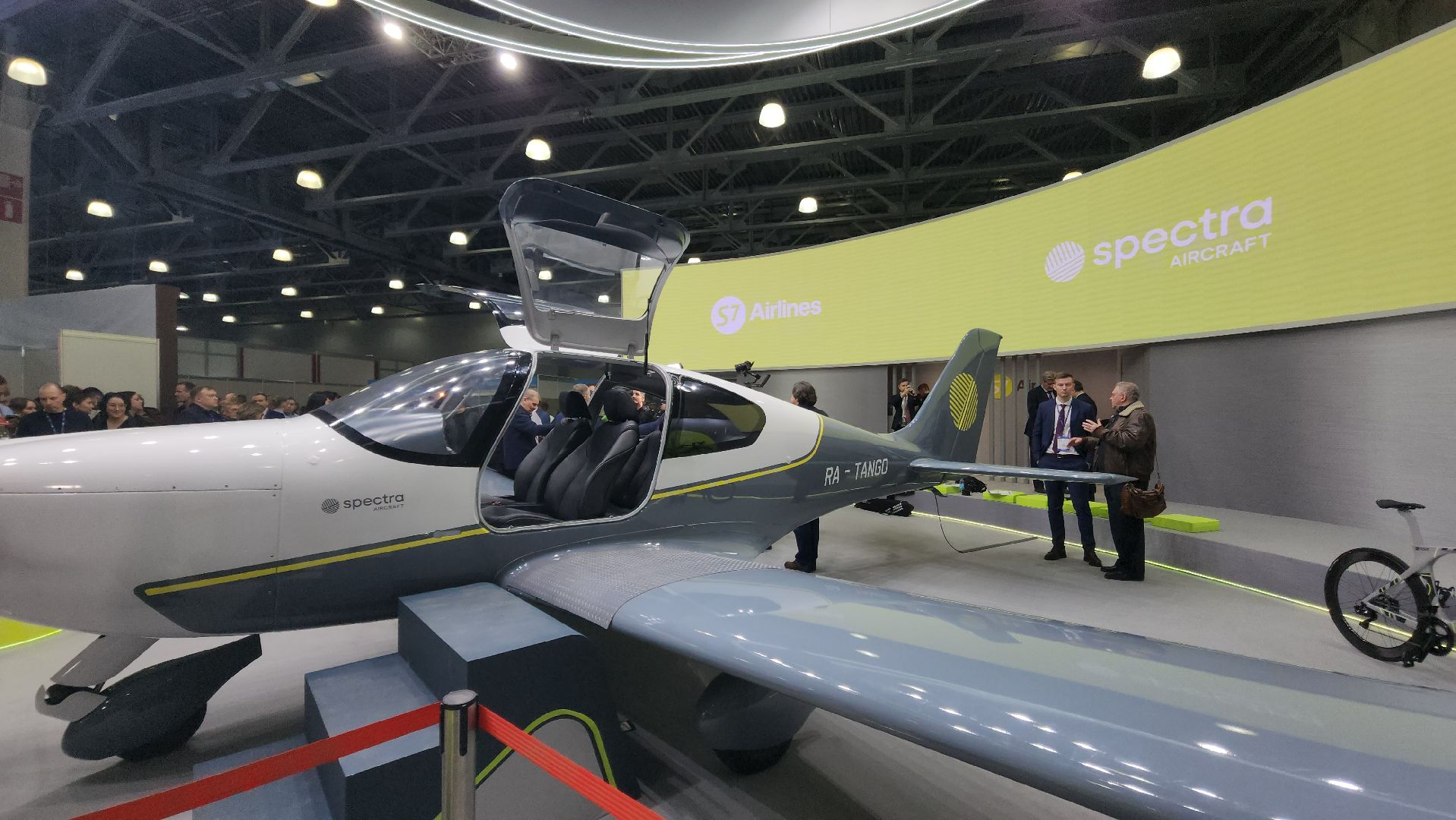 вертикалки, крокус экспо, ниас, выставка, авиация,