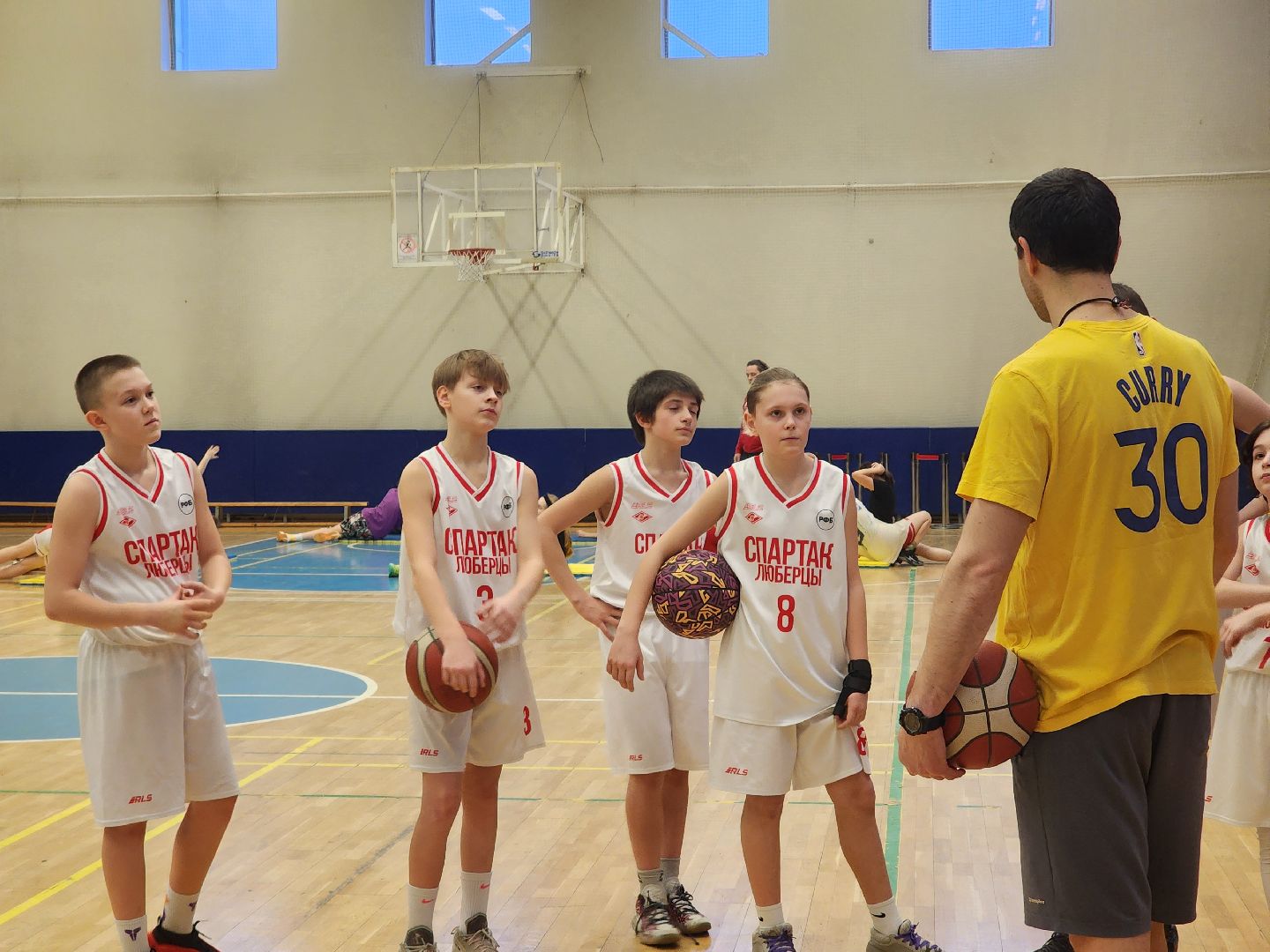 Баскетбол, Спортсмены, победители,