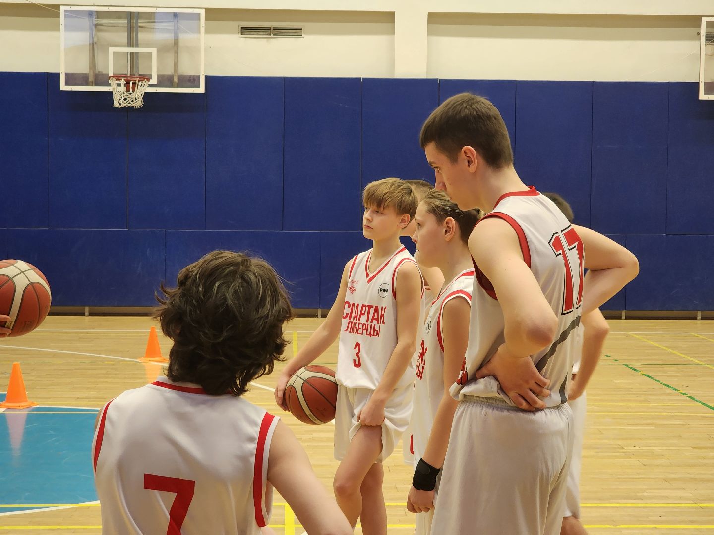 Баскетбол, Спортсмены, победители,