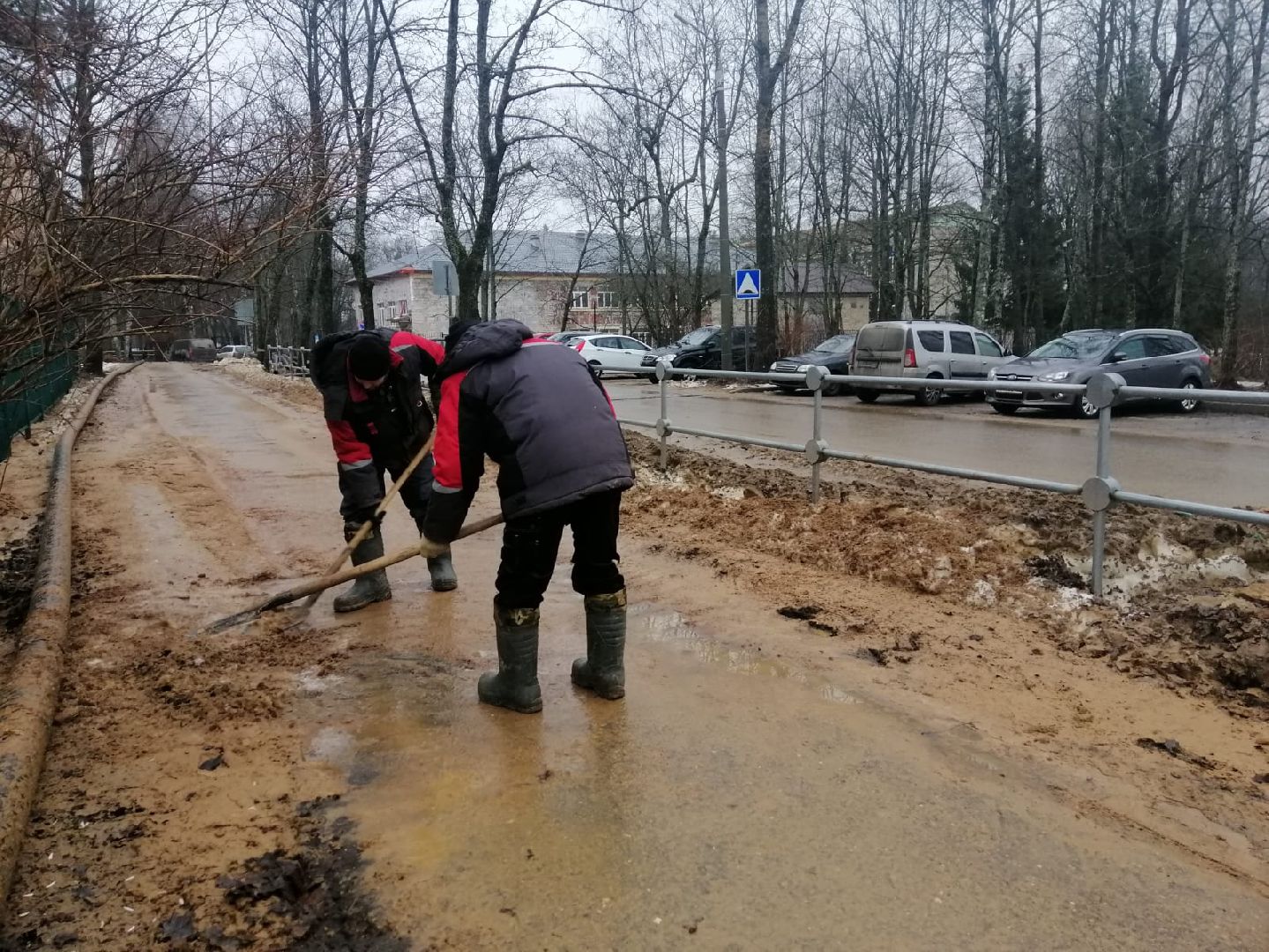 благоуйстройство, городской округ восход, уборка тротуара, пешеходная дорожка, вертикалки,