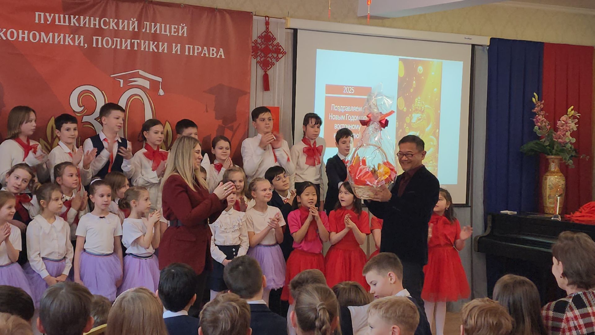 вертикалки, пушкино, лицей, китайский язык, китайская культура, учитель, инновации, концерт,