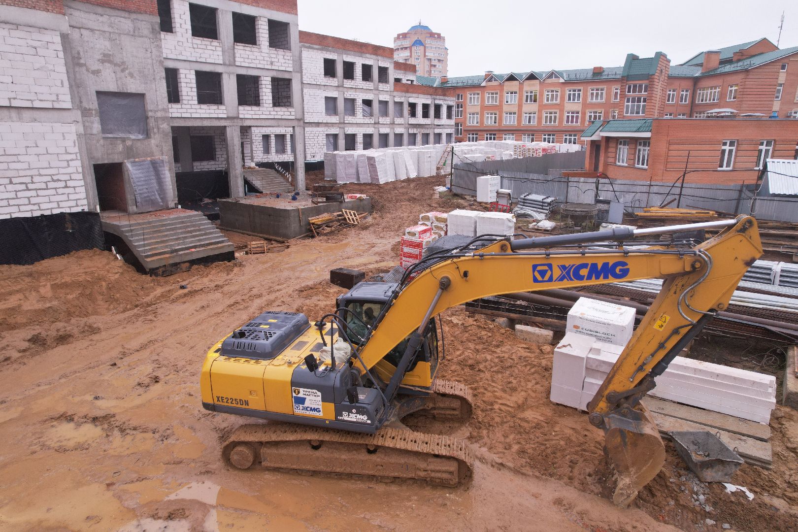 видео с коптера, чехов, школа,