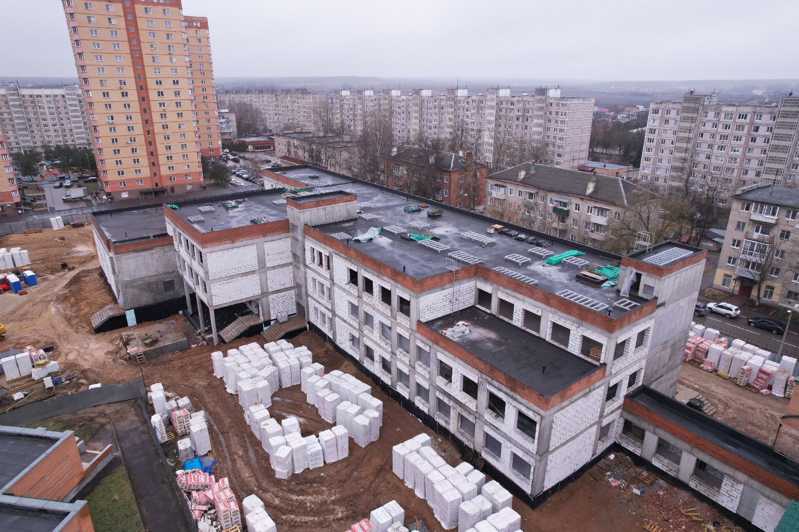 видео с коптера, чехов, школа,