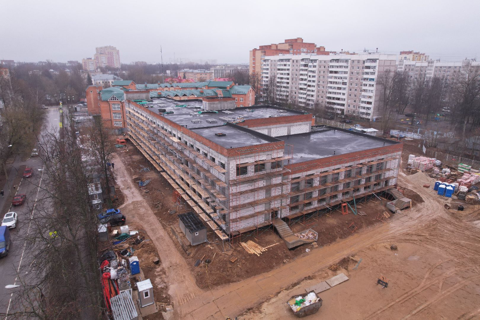 видео с коптера, чехов, школа,