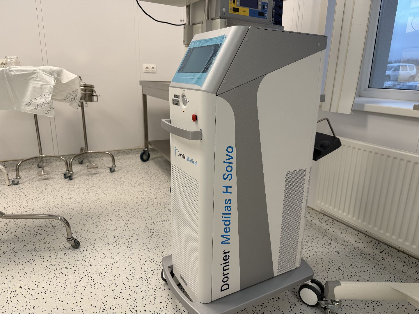 урология, урологическое отделение, лазер, лазерный аппарат, вертикалки,