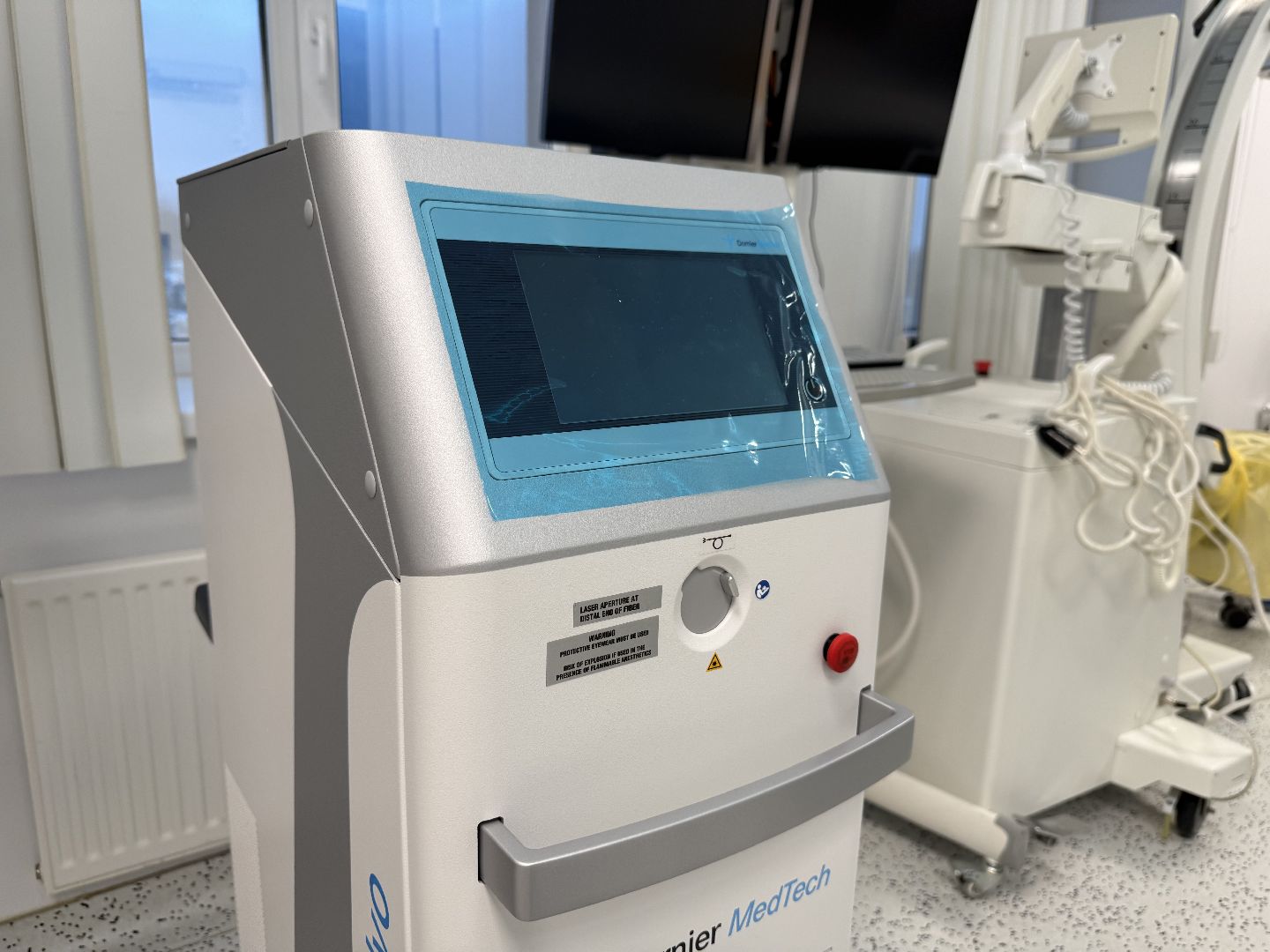 урология, урологическое отделение, лазер, лазерный аппарат, вертикалки,