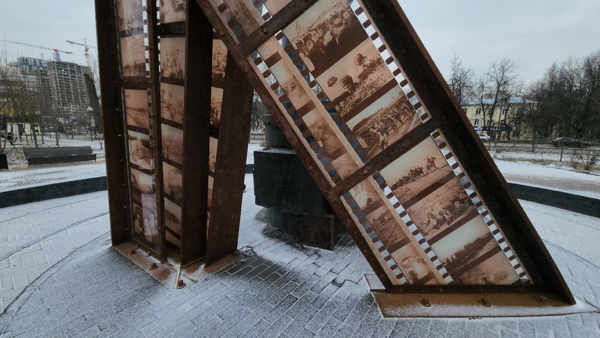 вертикакли, красногорск, памятник кинооператору, 80 - летие победы,