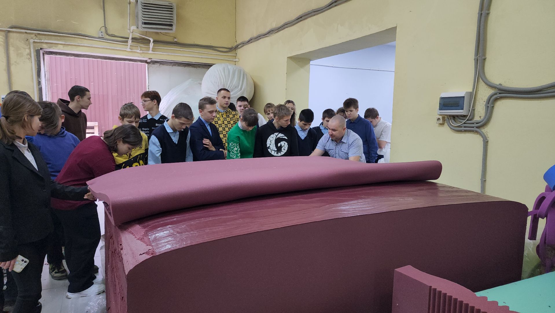 дети, экскурсия, производство матрасов, матрасы, овз, школа-интернат, шатура,