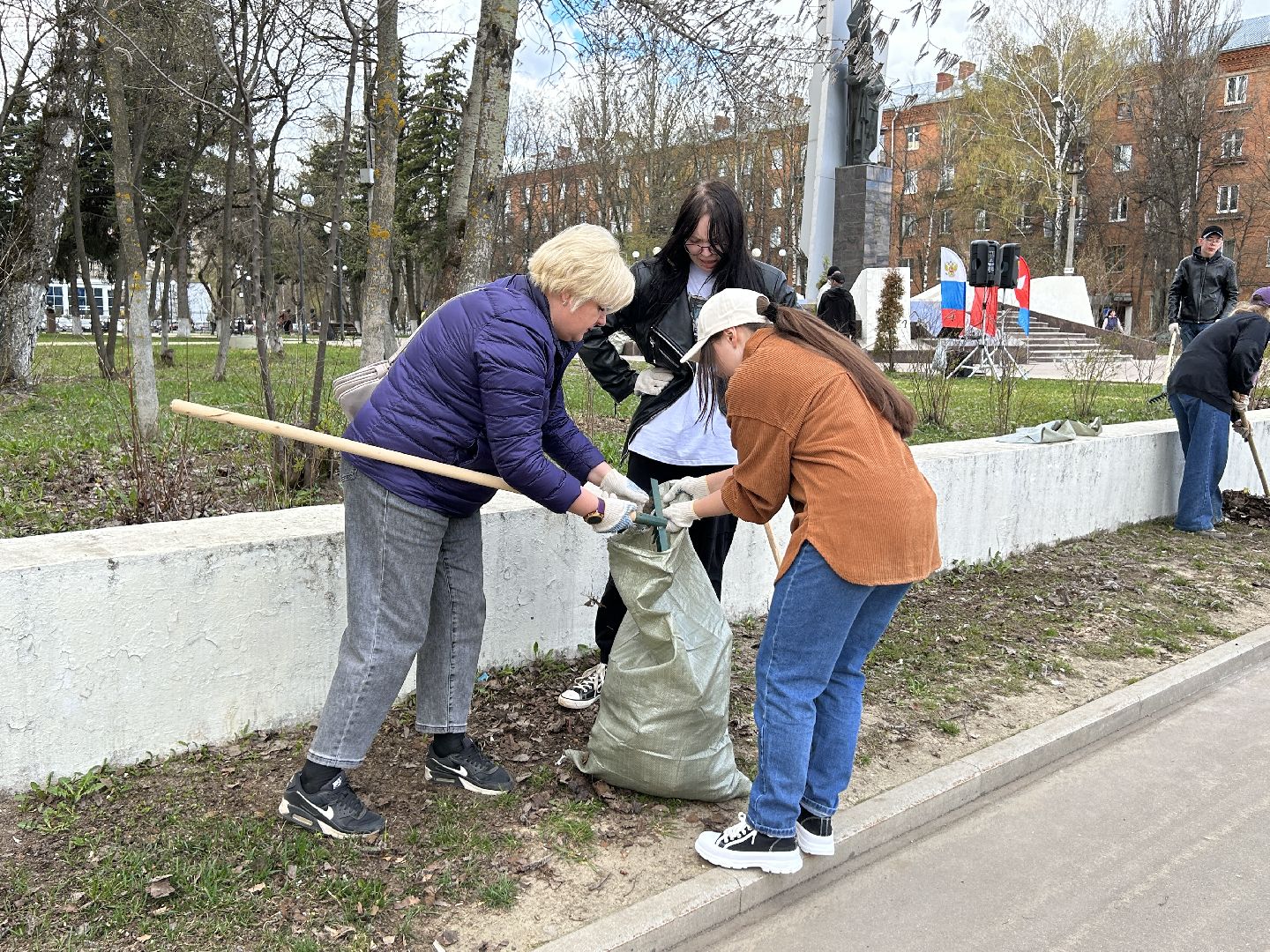 Субботник, благоустройство