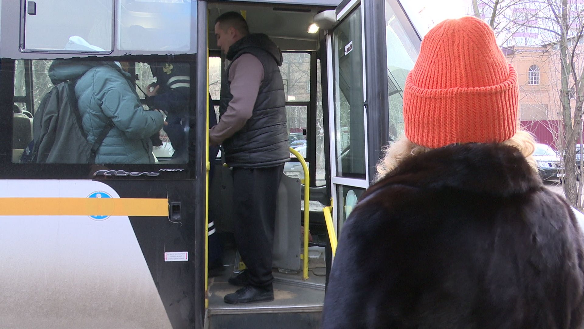 реутов, вертикалки, транспорт, проверка автобусов, оплата наличными, карта стрелка, карта тройка, банковская карта,