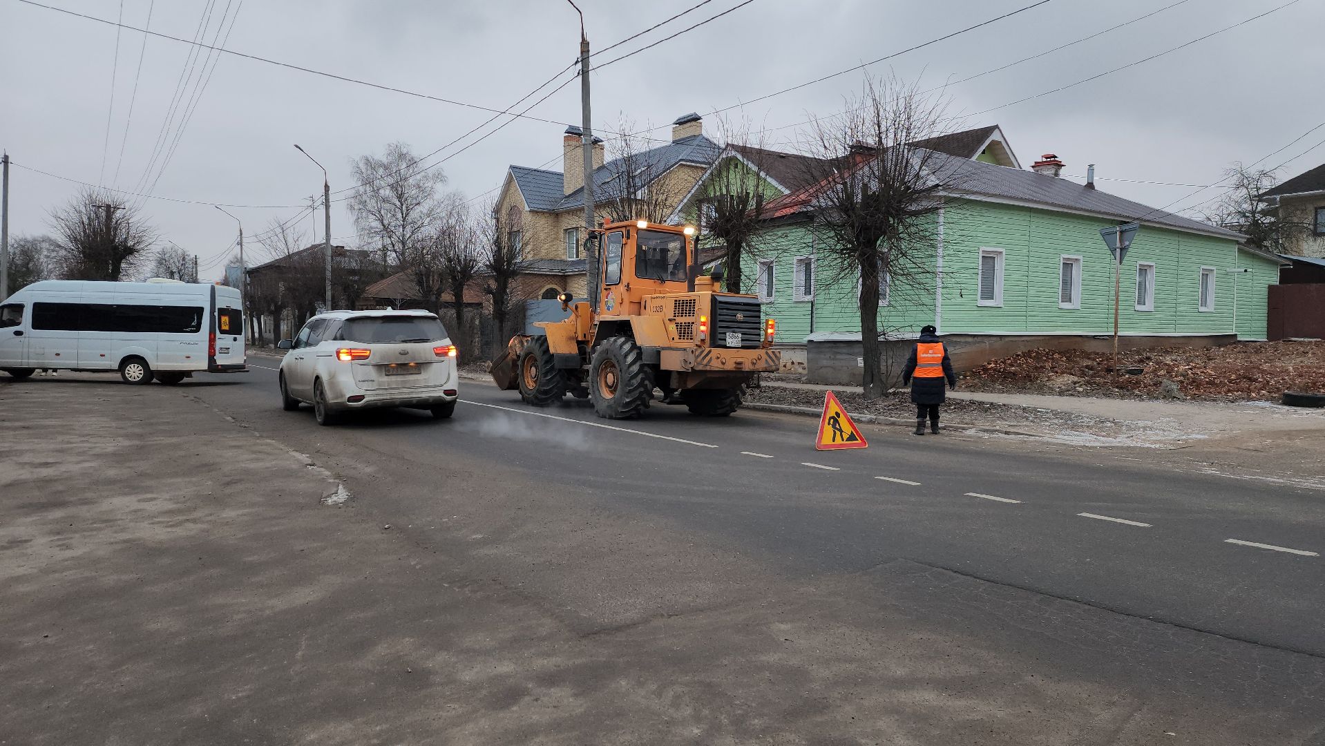 Серпухов, улица карла маркса, комбинат благоустройства, уборка улицы, благоуйстройство, вертикалки,