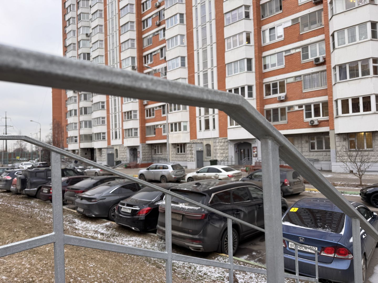 Благоустройство, Неравнодушные жители, вертикалки, лестница к парковке,