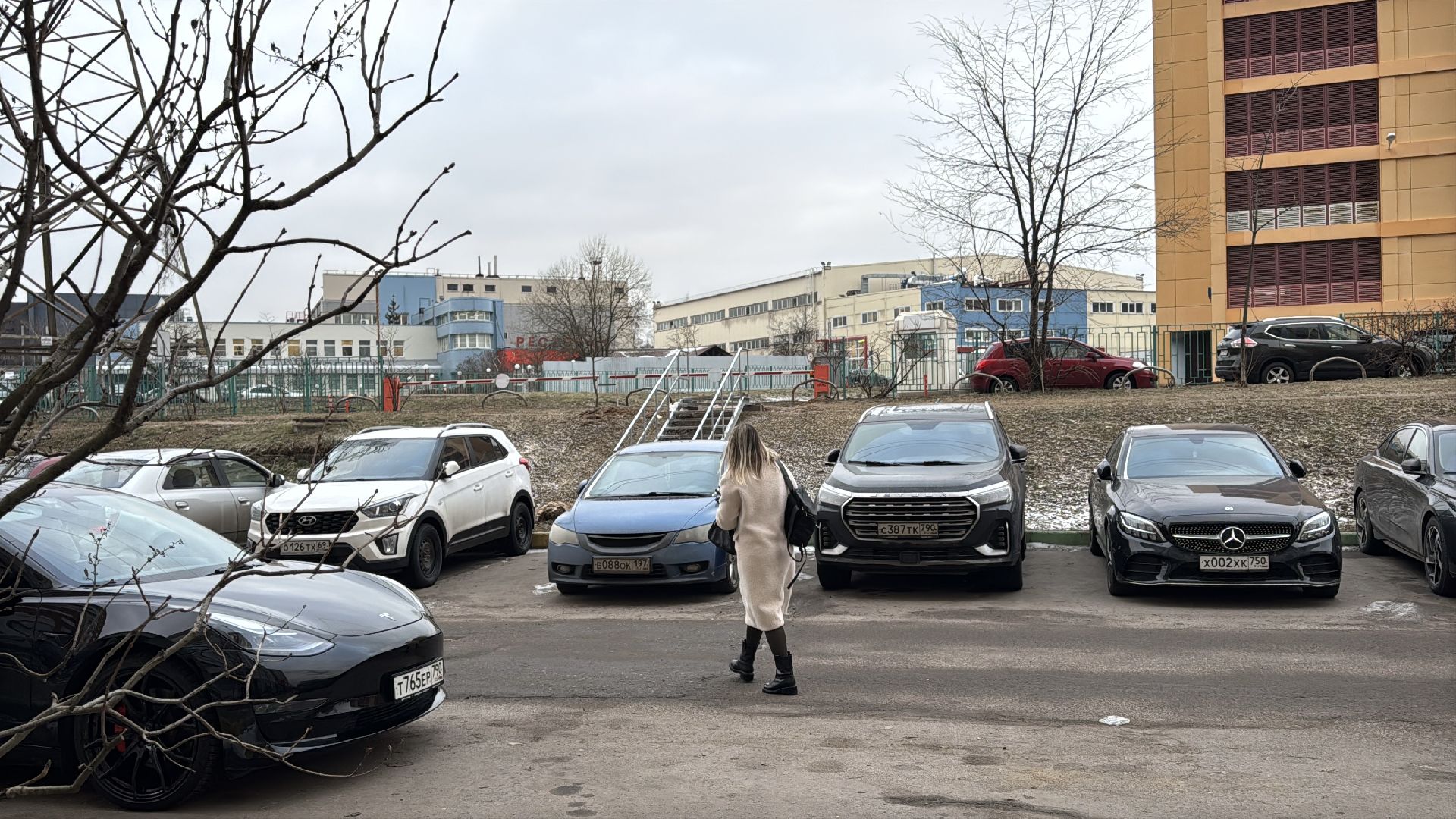 Благоустройство, Неравнодушные жители, вертикалки, лестница к парковке,