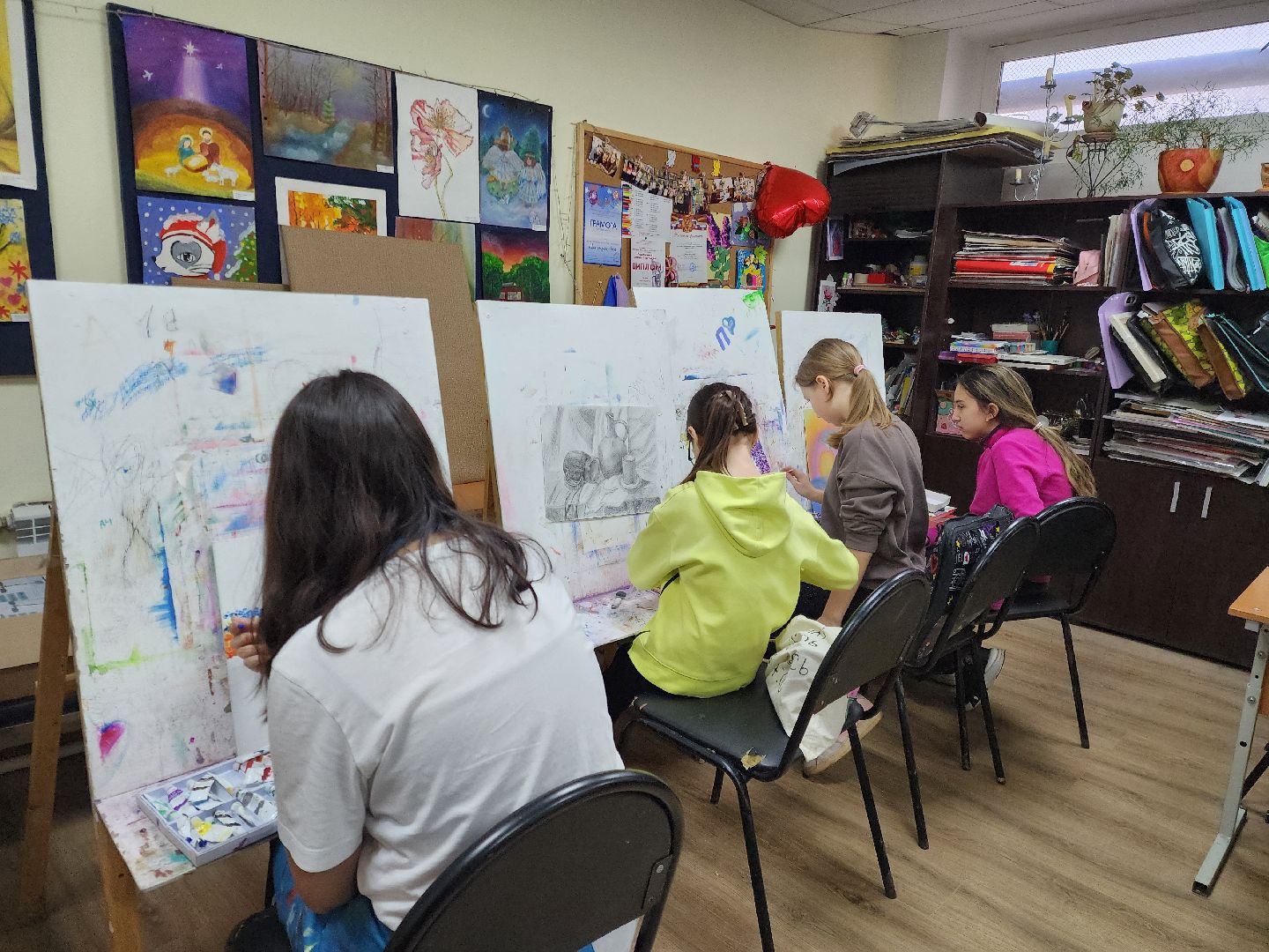 электроугли, выставка, дети, общество, культура, рисование,