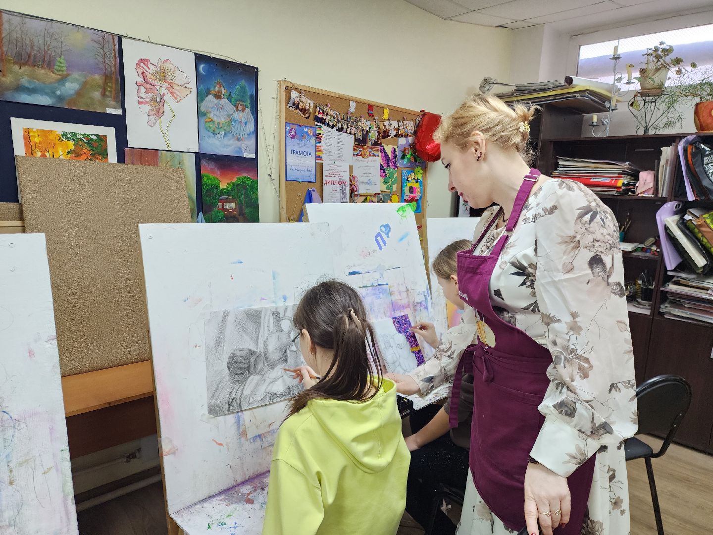 электроугли, выставка, дети, общество, культура, рисование,