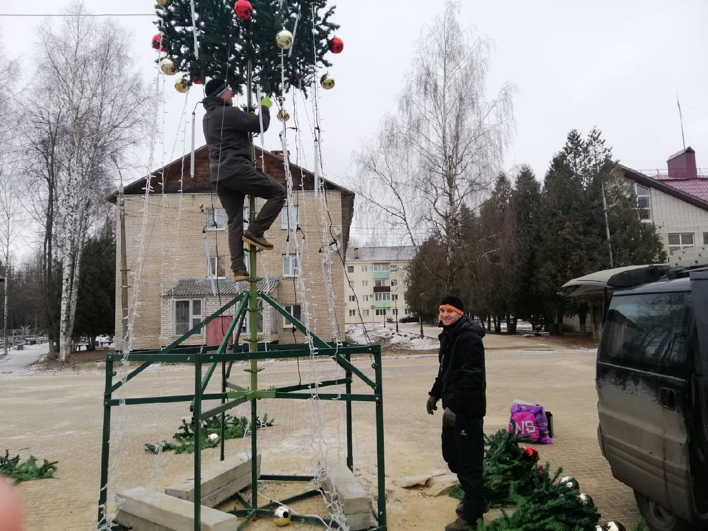 городской округ восход, центральная площадь, демонтаж новогодней елки, благоуйстройство, вертикалки,