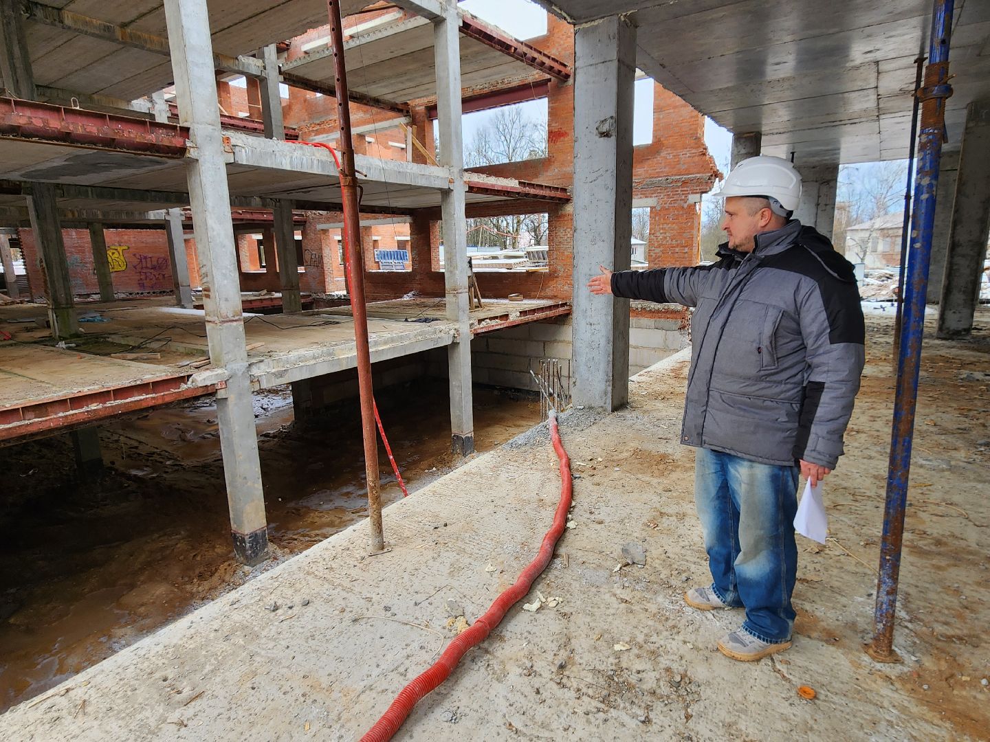 Чехов, поселок Мещерское, психбольница, новый лечебный корпус, строительство, реконструкция, опалубка, вертикалка,